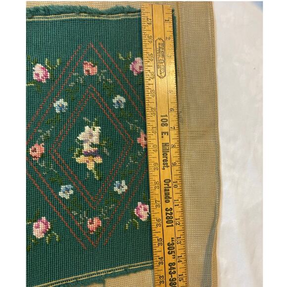 ANTIQUE French NEEDLEPOINT Pre-worked Canvas for Cushion, Pillow or framed - Picture 4 of 5